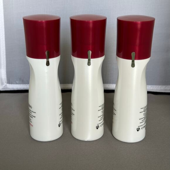 NEW! SHISEIDO Complete Cleansing Microfoam Cleanse + Remove For All Skin Types - Picture 7 of 13